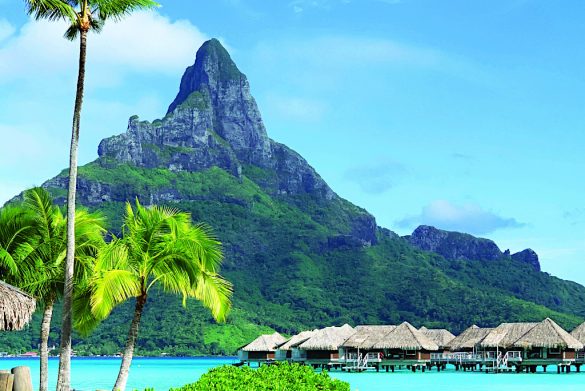 Island Hopping in French Polynesia | PASSPORT Magazine