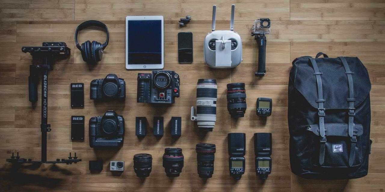 Travel Photography: 8 Essential Gear Items You Should Take With You