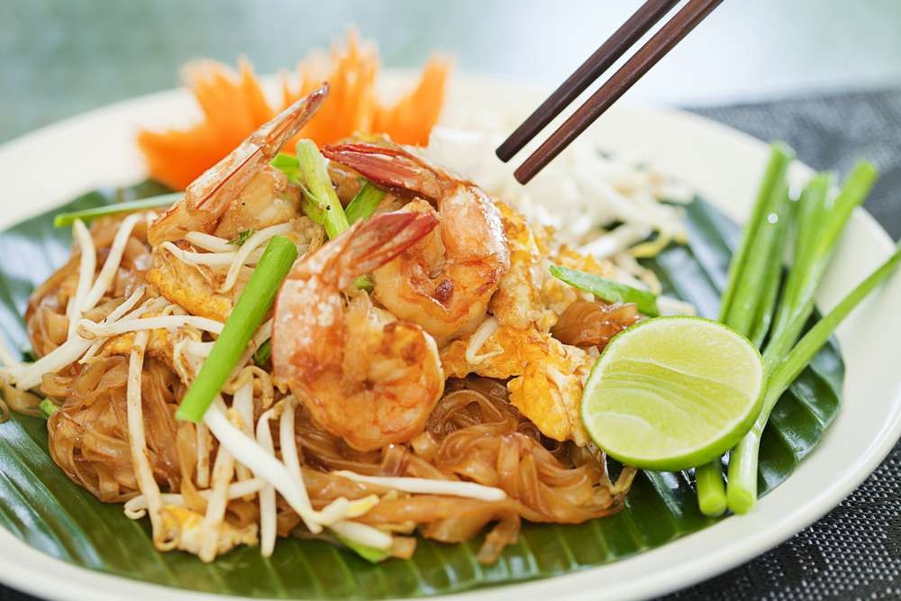 A Foodie's Guide to Bangkok Street Food [Best Local Eats!]